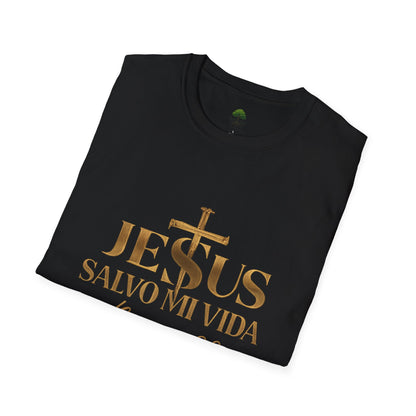 Romanos 5:8 Jesus Salvo Mi Vida T-Shirt